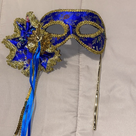 💙NWOT Venetian Masquerade Mask w/handle - Picture 7 of 8